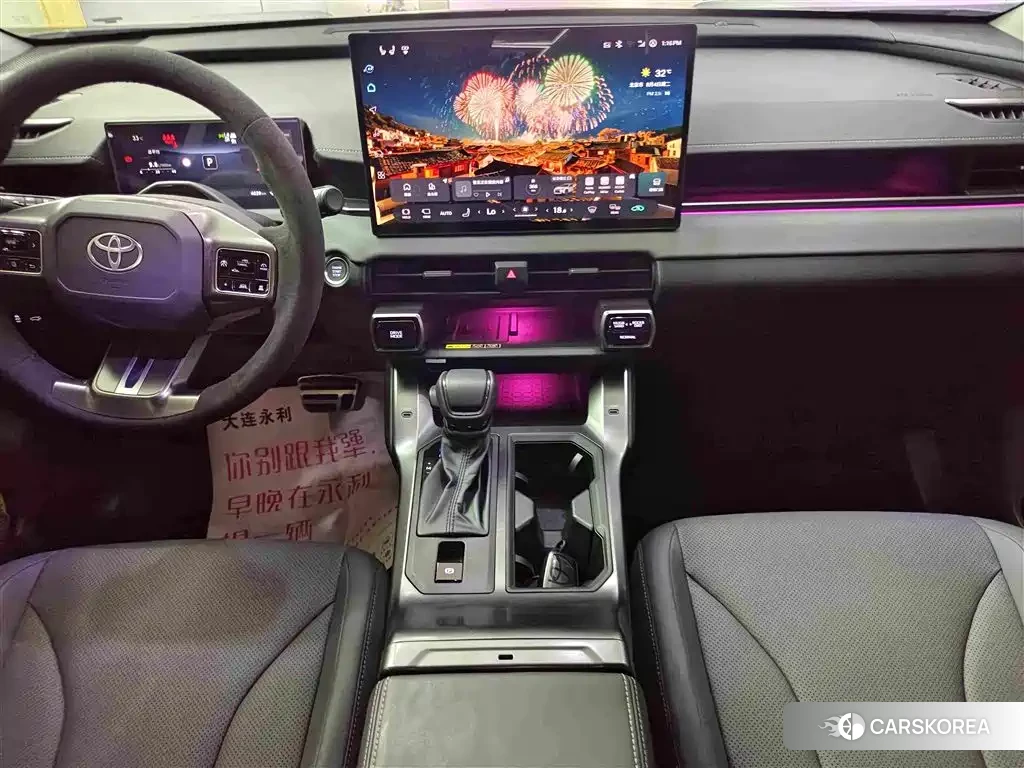 Toyota RAV4 2026 Белый из Китая, фото 5