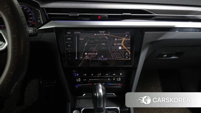 Volkswagen Arteon 2022 Белый из Кореи, фото 5