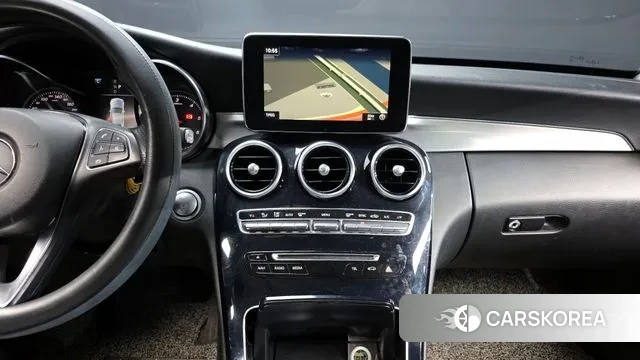 Mercedes-Benz C-Class W205 2018 Белый из Кореи, фото 5