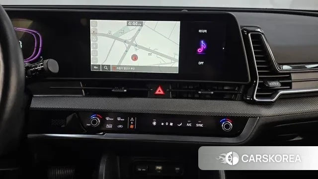 Kia Sportage 5th Generation 2023 Белый из Кореи, фото 5