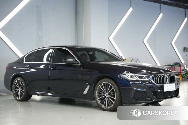 BMW 5 series 2022 Черный из Китая, фото 5