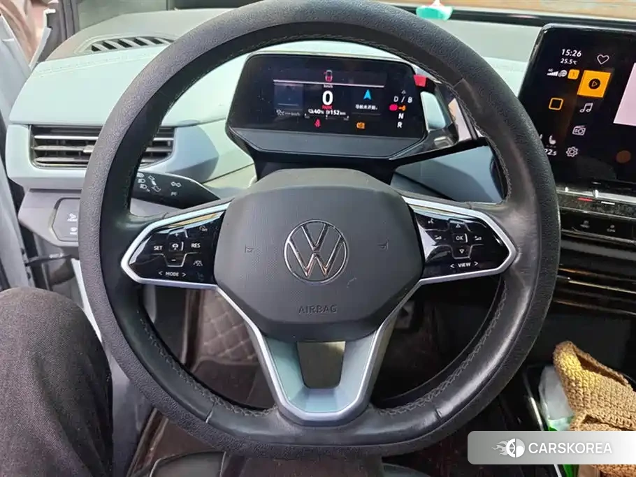Volkswagen ID.4 X 2023 Silver/gray из Китая, фото 5