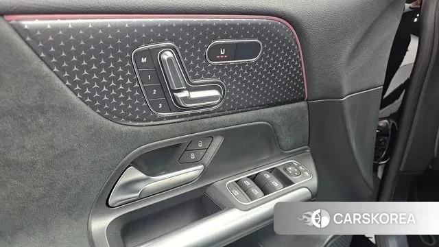 Mercedes-Benz GLA - Class H247 2025 Черный из Кореи, фото 5