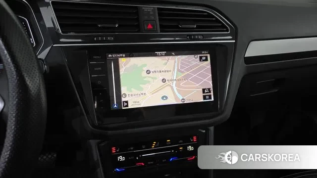 Volkswagen Tiguan second Generation 2021 Белый из Кореи, фото 5