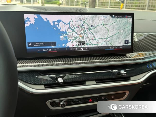 BMW X7 (G07) 2025 Черный из Кореи, фото 5