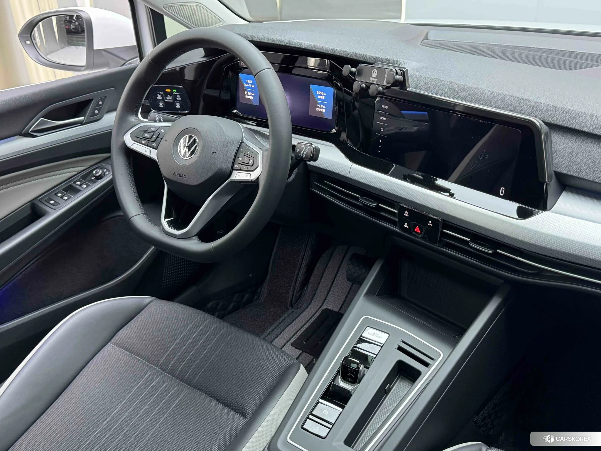 Volkswagen Golf 2024 Белый из Китая, фото 5