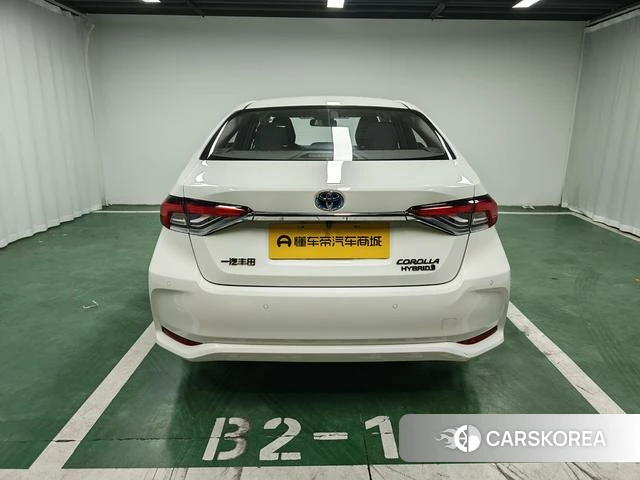 Toyota Corolla 2023 Белый из Китая, фото 5