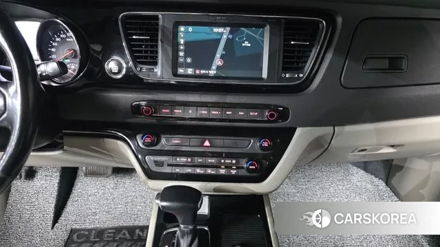 Kia All New Carnival 2018 Белый из Кореи, фото 5