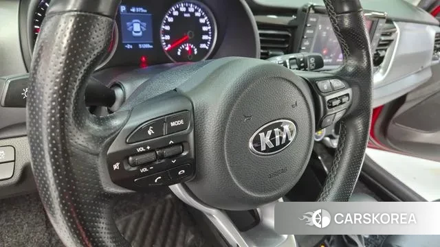 Kia Stonic 2019 Красный из Кореи, фото 5
