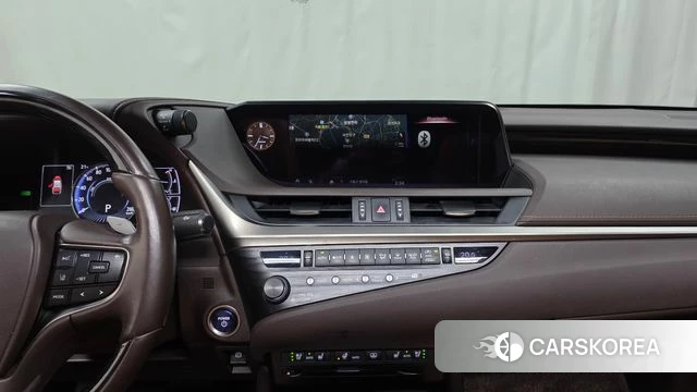 Lexus ES300h 7th generation 2018 Черный из Кореи, фото 5
