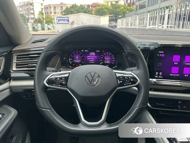 Volkswagen Tourang 2023 Черный из Китая, фото 5
