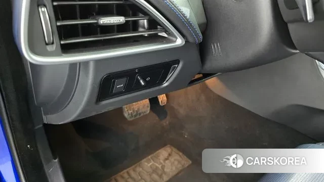 Jaguar XE 2018 Синий из Кореи, фото 5