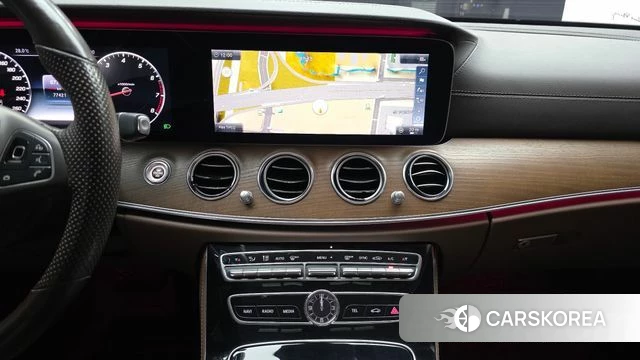 Mercedes-Benz E-Class W213 2018 Белый из Кореи, фото 5