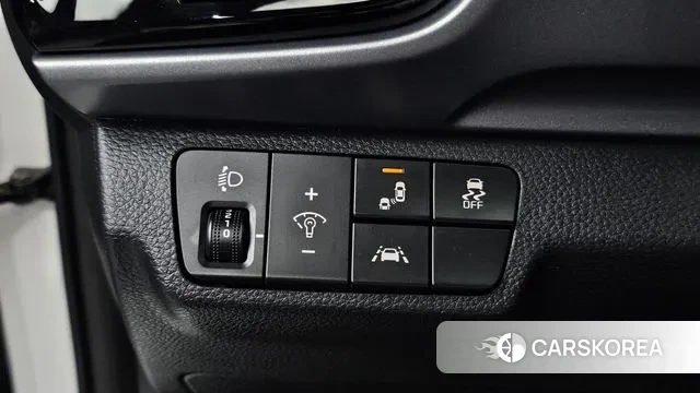 Kia Stonic 2018 Белый из Кореи, фото 5