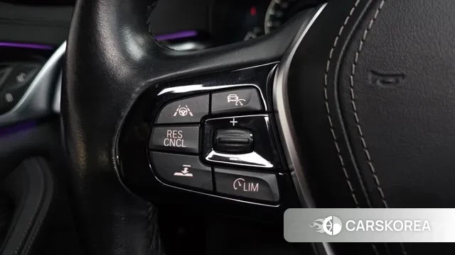 BMW 5 Series (G30) 2019 Синий из Кореи, фото 5