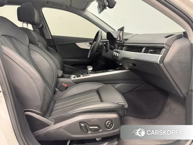Audi A4L 2023 Белый из Китая, фото 5