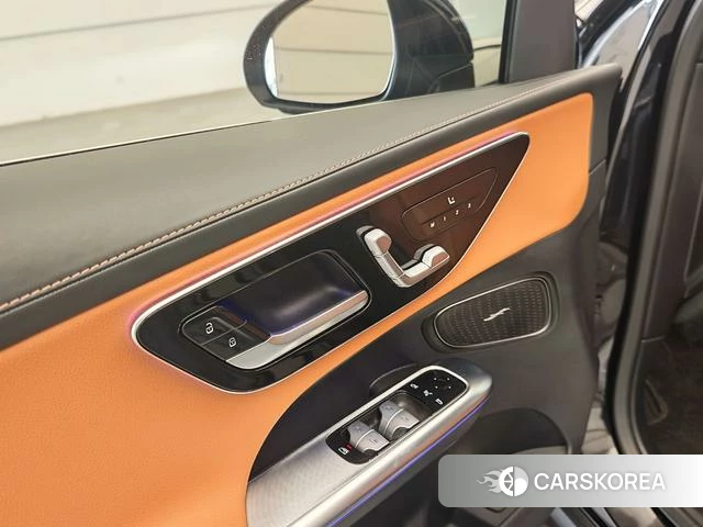 Mercedes-Benz GLC 2024 Черный из Китая, фото 5