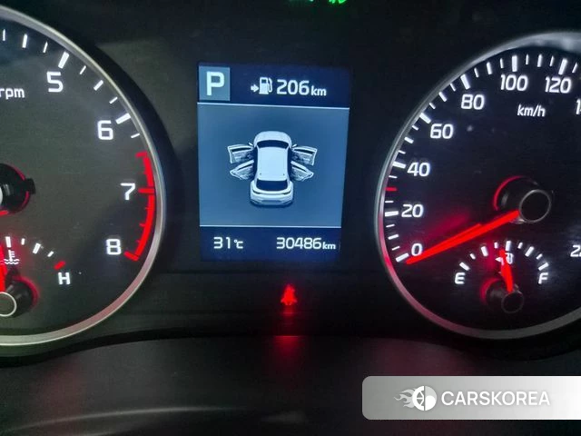Kia Stonic 2018 Белый из Кореи, фото 5