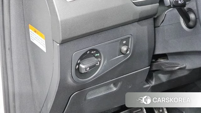 Volkswagen Tiguan Allspace 2018 Белый из Кореи, фото 5