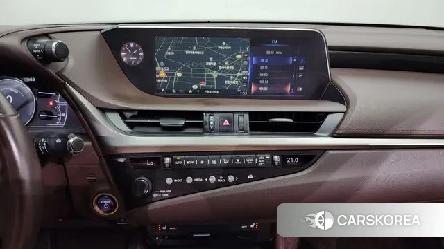 Lexus ES300h 7th generation 2018 Черный из Кореи, фото 5
