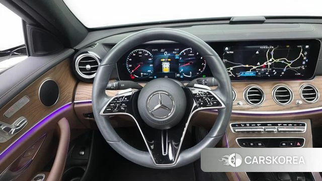 Mercedes-Benz E-Class W213 2023 Белый из Кореи, фото 5