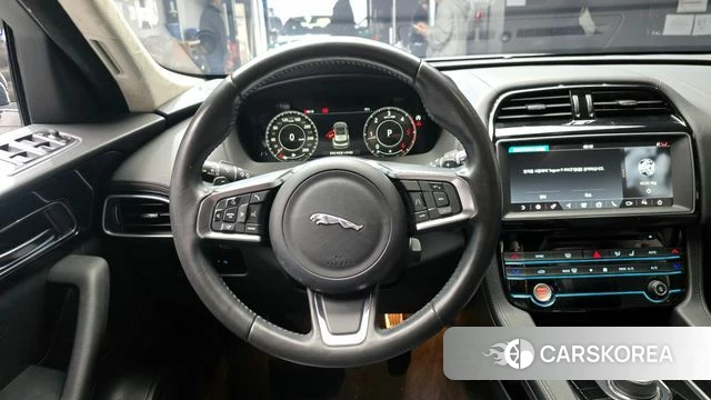 Jaguar F-PACE 2019 Черный из Кореи, фото 5