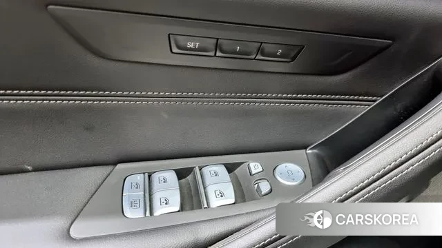 BMW 5 Series (G30) 2023 Черный из Кореи, фото 5