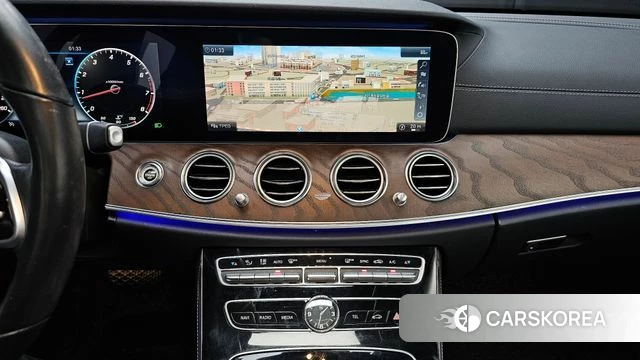 Mercedes-Benz E-Class W213 2018 Черный из Кореи, фото 5