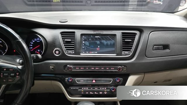Kia The New Carnival 2018 Белый из Кореи, фото 5