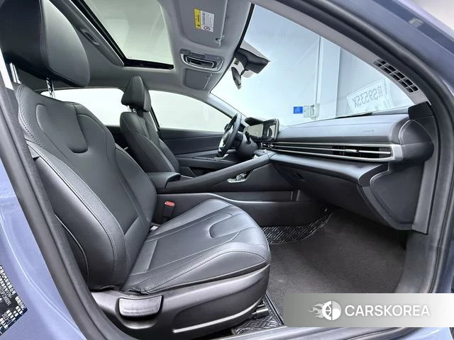 Hyundai Elantra 2024 Темно-серый из Китая, фото 5