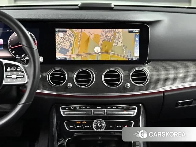 Mercedes-Benz E-Class W213 2020 Белый из Кореи, фото 5