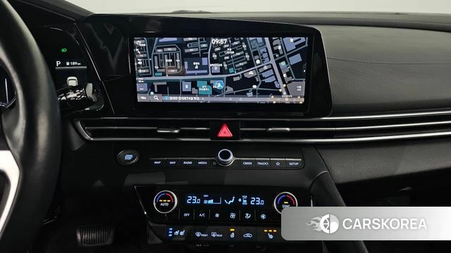 Hyundai Avante Hybrid (CN7) 2021 Серебристо-серый из Кореи, фото 5