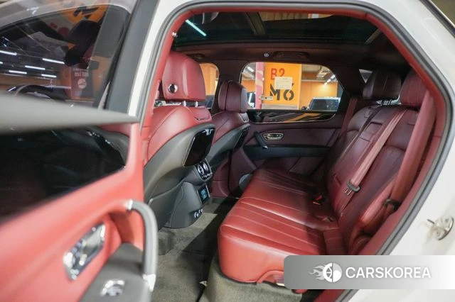 Bentley Bentayga 2020 Белый из Кореи, фото 5