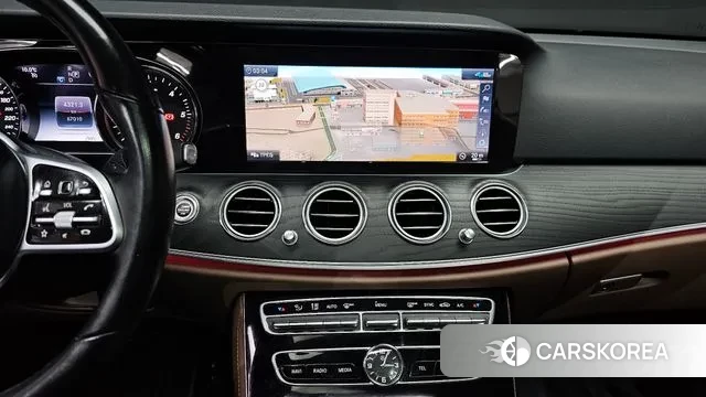 Mercedes-Benz E-Class W213 2020 Черный из Кореи, фото 5