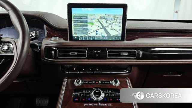 Lincoln Aviator 2nd generation 2021 Белый из Кореи, фото 5