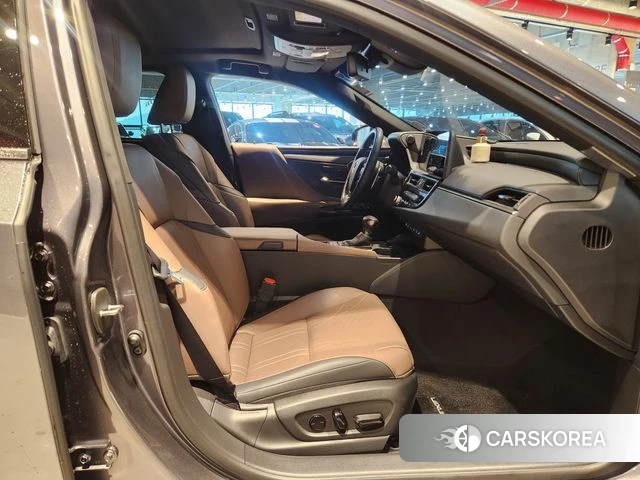 Lexus ES300h 7th generation 2023 Серый из Кореи, фото 5