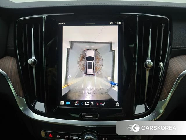 Volvo V60 Cross-Country 2nd Generation 2025 Белый из Кореи, фото 5