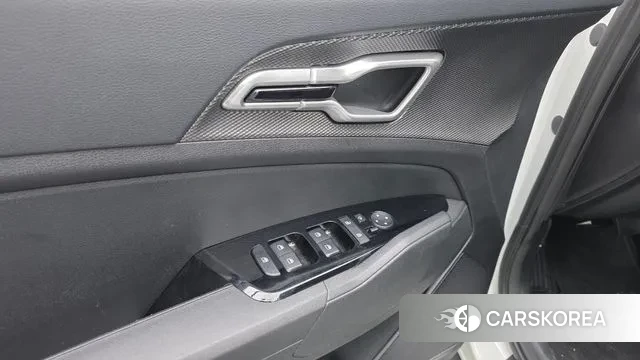 Kia Sportage 5th Generation Hybrid 2024 Белый из Кореи, фото 5