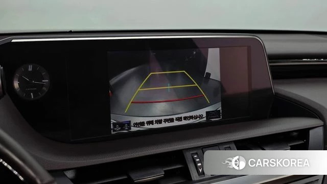 Lexus ES300h 7th generation 2020 Песочный из Кореи, фото 5