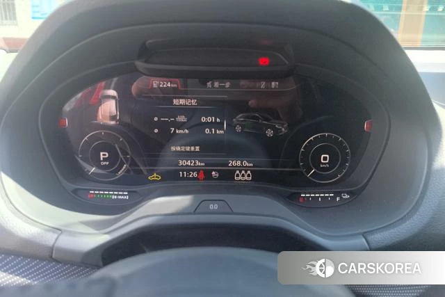 Audi Q2L e-tron 2021 Красный из Китая, фото 5