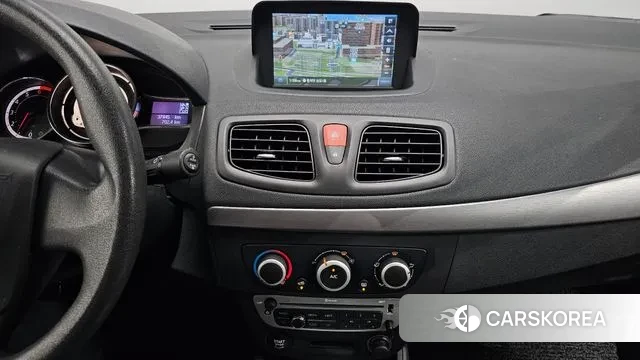 Renault Korea (Samsung) SM3 Neo 2019 Серебристо-серый из Кореи, фото 5