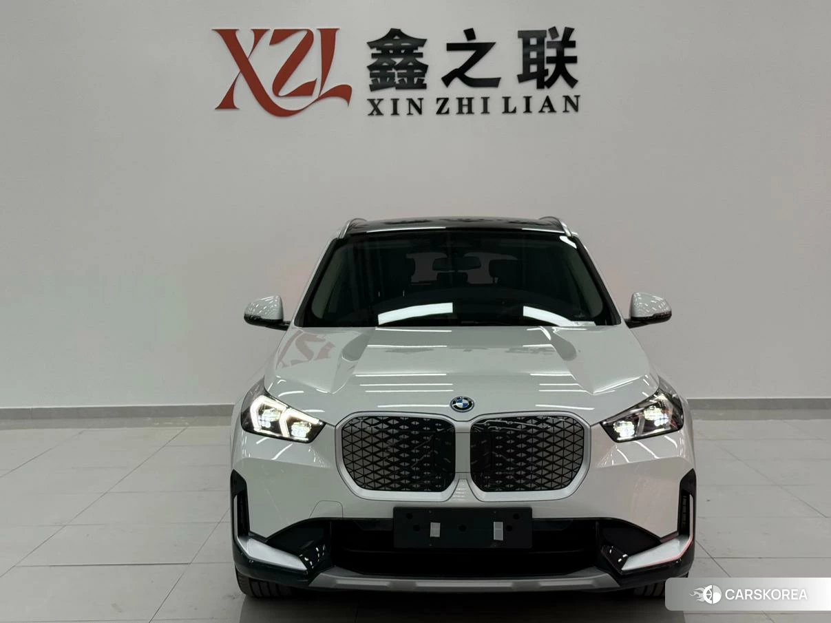 BMW iX1 2023 Белый из Китая, фото 5