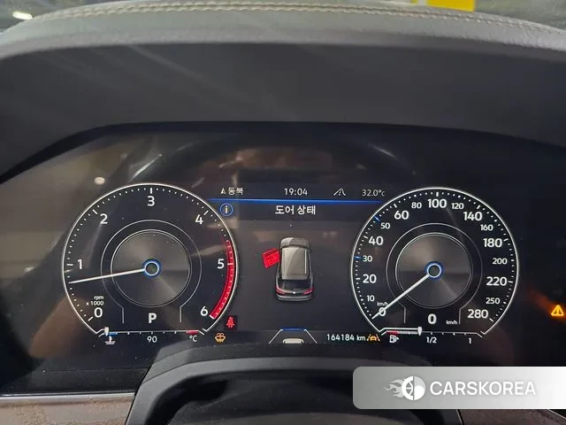 Volkswagen Touareg 3rd generation 2020 Серый из Кореи, фото 5