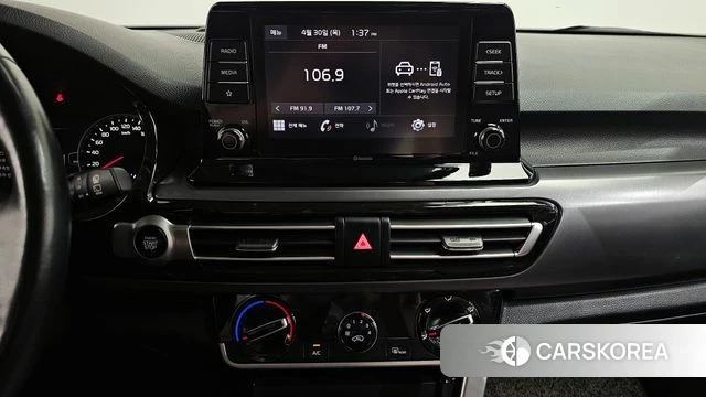 Kia Seltos 2022 Белый из Кореи, фото 5