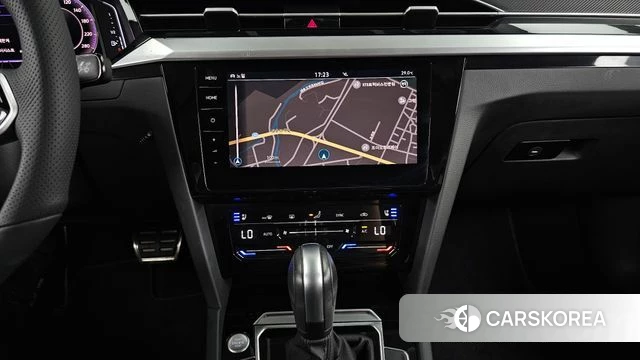 Volkswagen Arteon 2022 Серебристо-серый из Кореи, фото 5