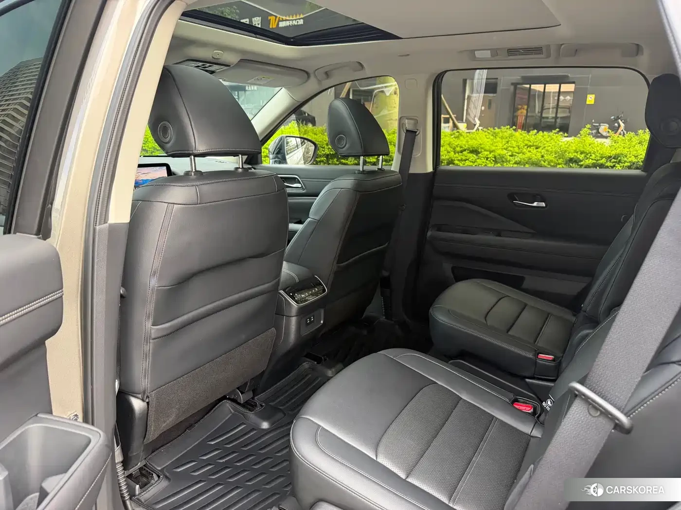 Nissan Pathfinder 2024 Champagne/brown из Китая, фото 5