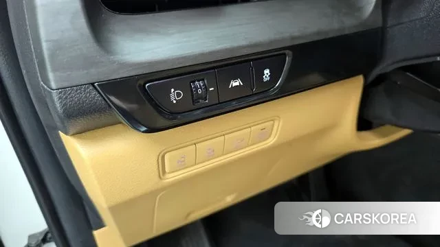 Kia Carnival 4th generation 2023 Белый из Кореи, фото 5