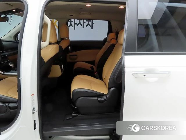 Kia Carnival 4th generation 2022 Белый из Кореи, фото 5