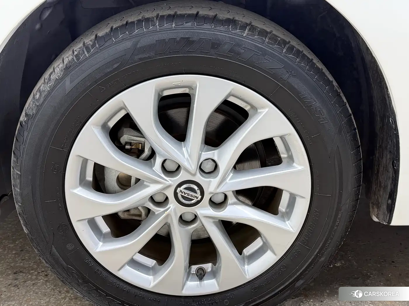 Nissan Sylphy 2023 Белый из Китая, фото 5