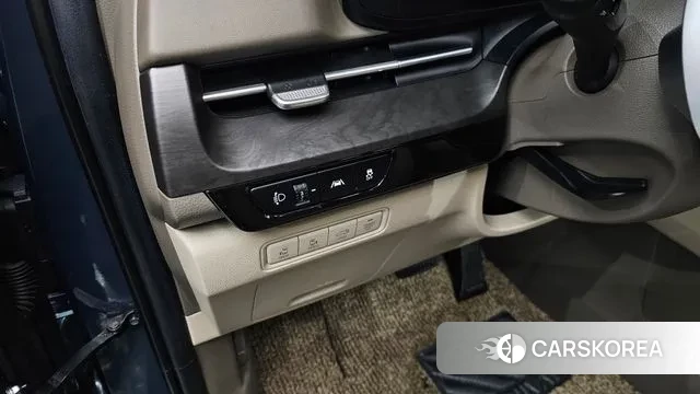 Kia Carnival 4th generation 2020 Светло-серебряный цвет из Кореи, фото 5